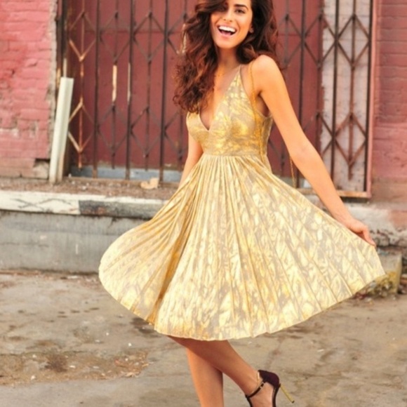 Sam Edelman Dresses & Skirts - Sam Edelman Russian GoldRomance Dress